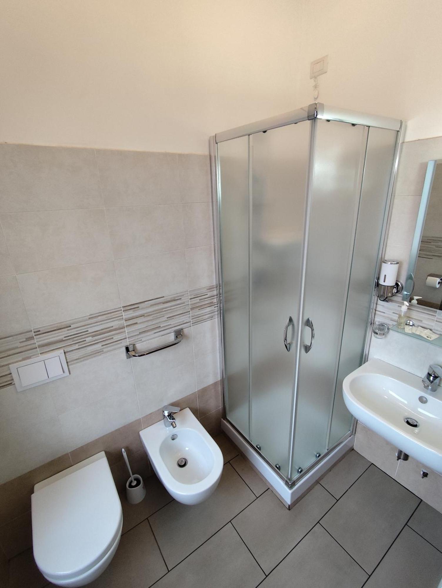 Belvedere Rooms Guest House Rome Bagian luar foto