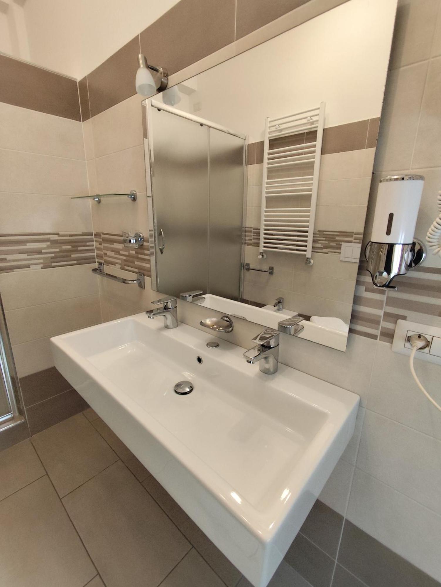 Belvedere Rooms Guest House Rome Bagian luar foto